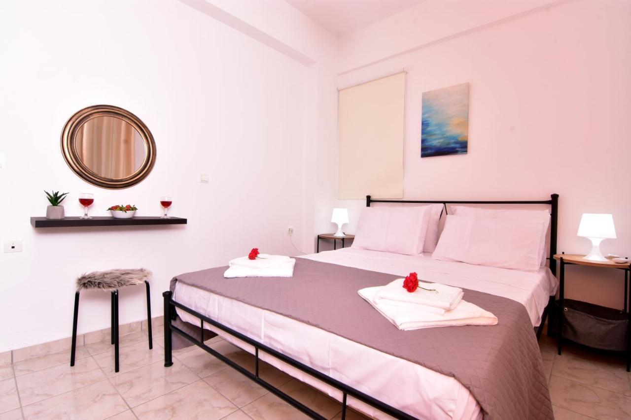 Iakovos Apartments Chorafakia ภายนอก รูปภาพ