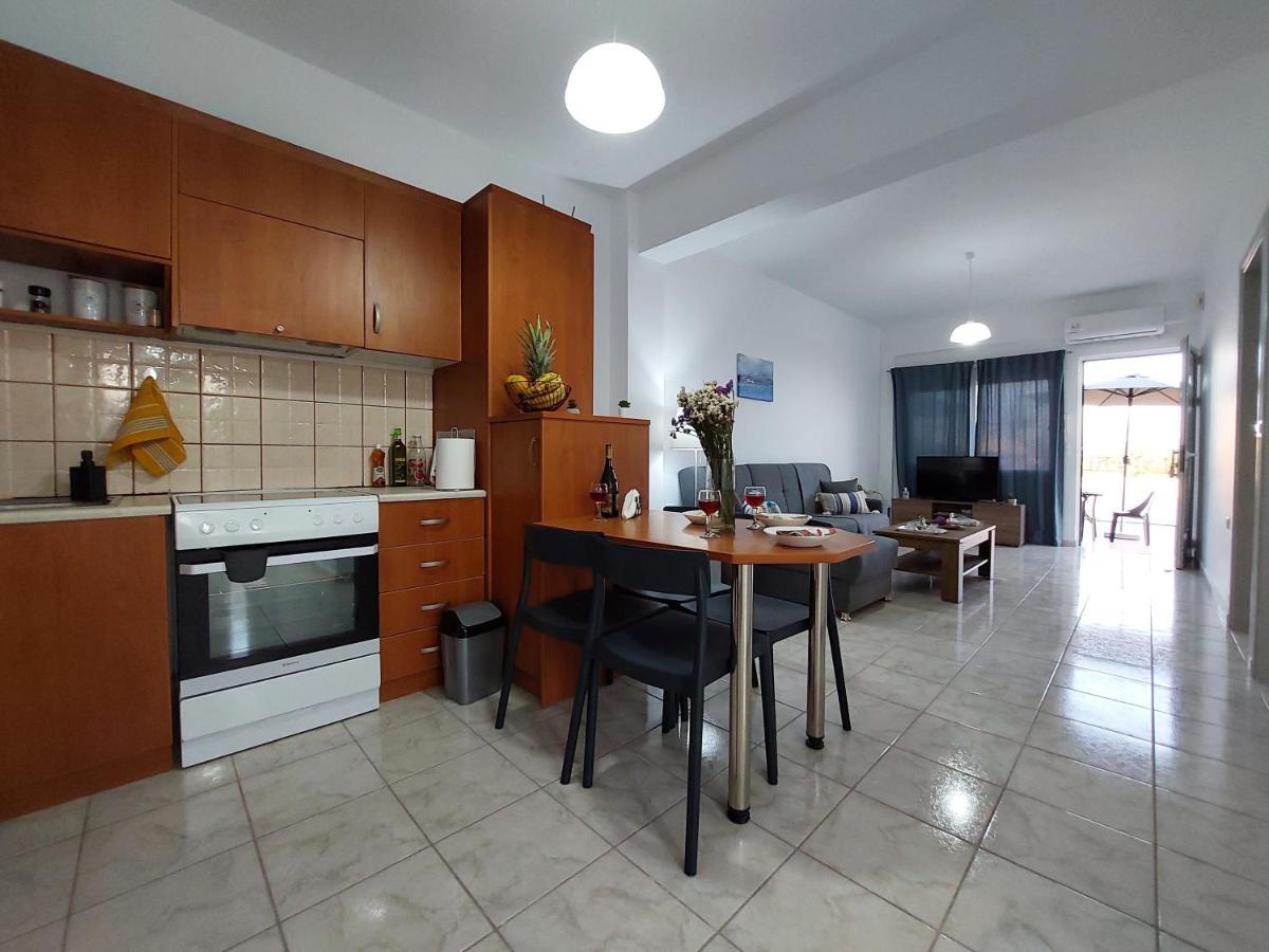 Iakovos Apartments Chorafakia ภายนอก รูปภาพ