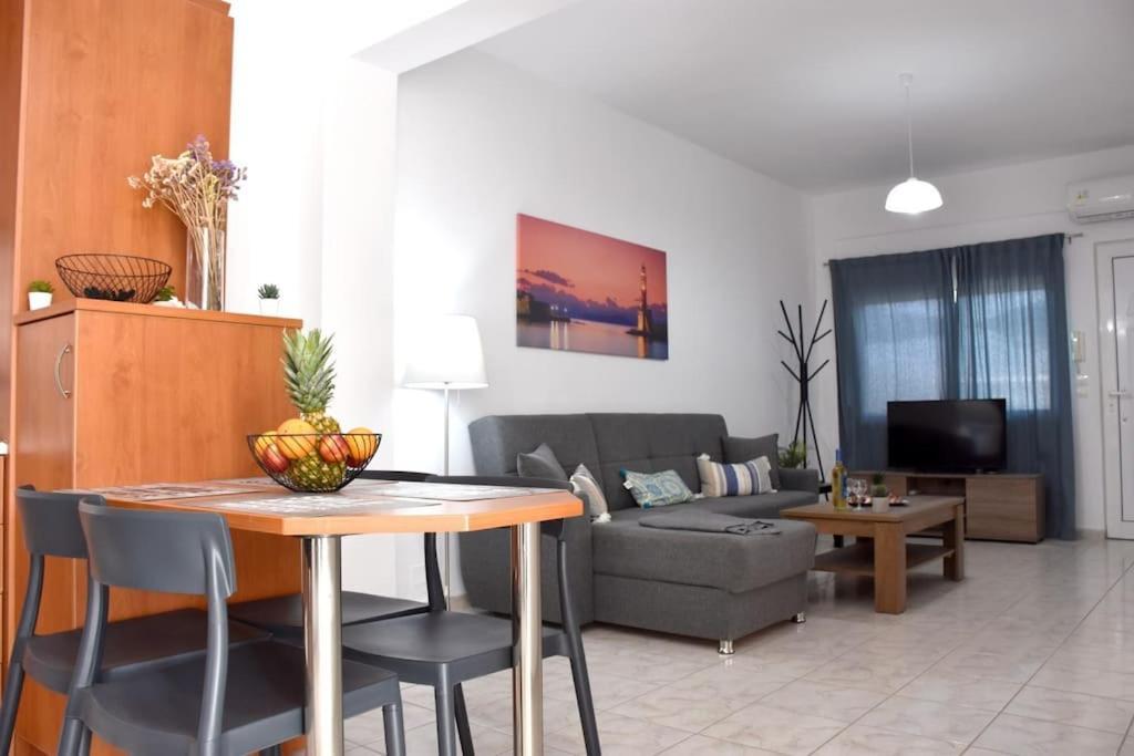 Iakovos Apartments Chorafakia ภายนอก รูปภาพ