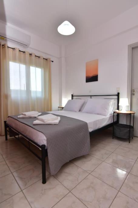 Iakovos Apartments Chorafakia ภายนอก รูปภาพ