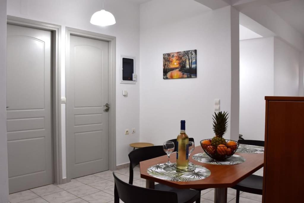 Iakovos Apartments Chorafakia ภายนอก รูปภาพ