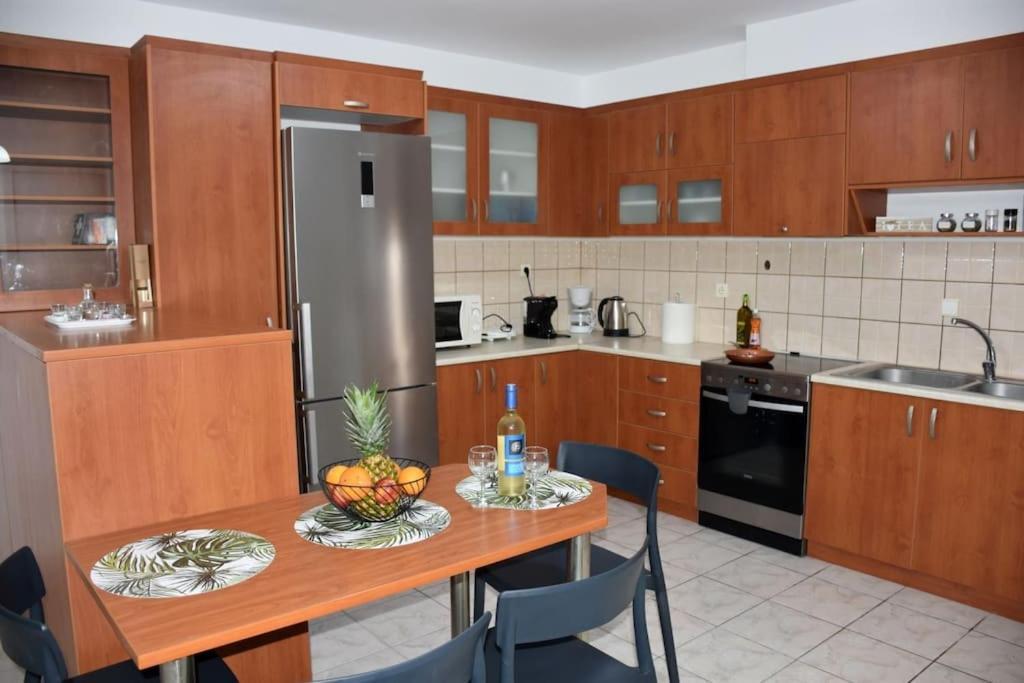 Iakovos Apartments Chorafakia ภายนอก รูปภาพ
