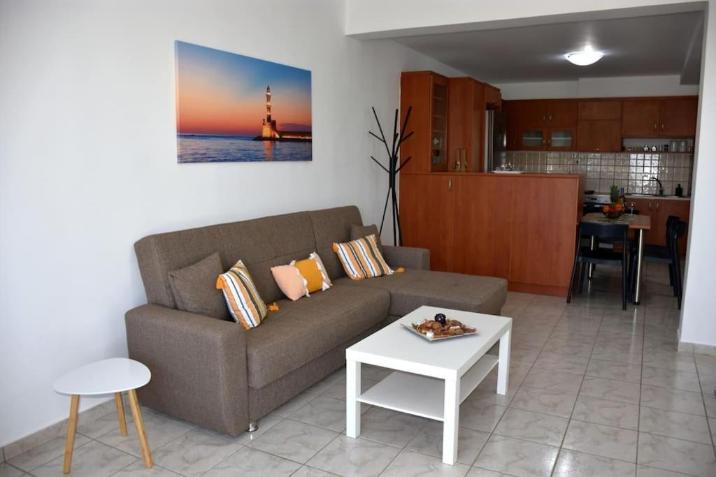 Iakovos Apartments Chorafakia ภายนอก รูปภาพ